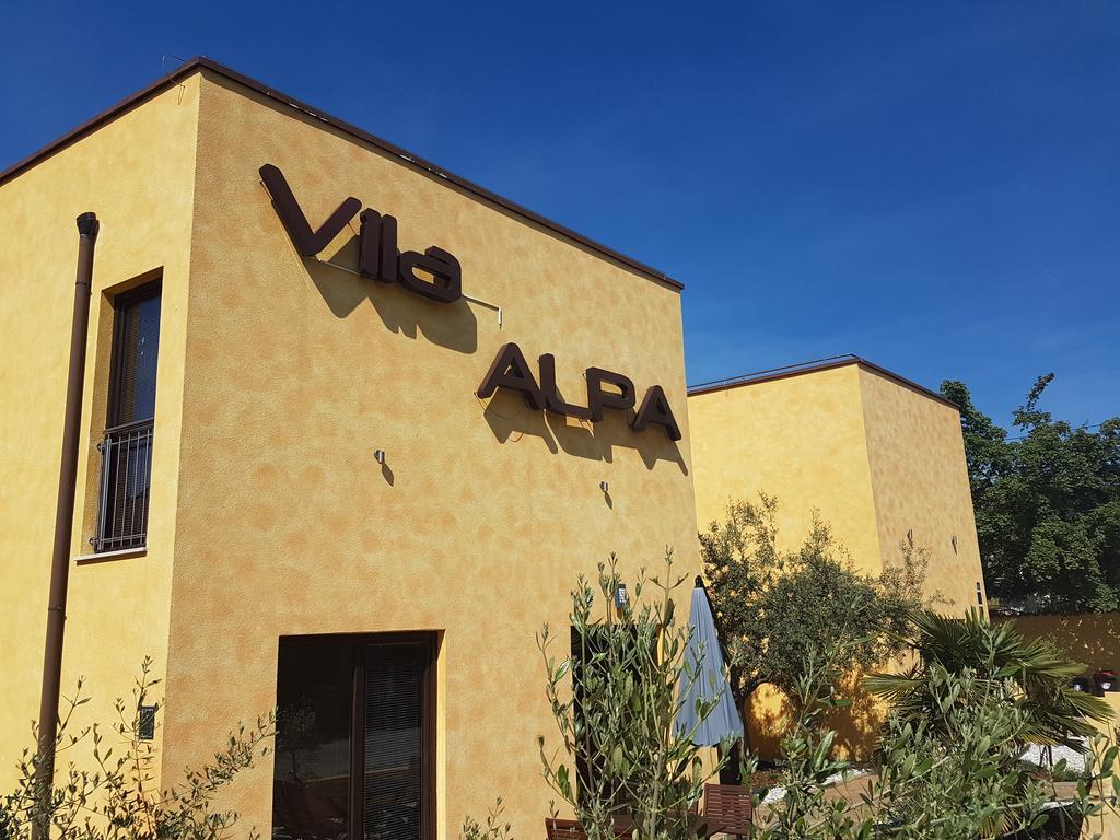 Villa Alpa Умаг Экстерьер фото