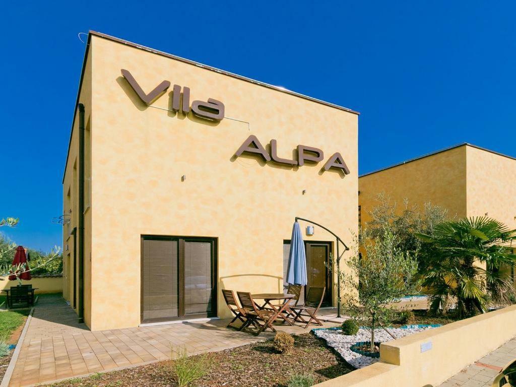 Villa Alpa Умаг Экстерьер фото